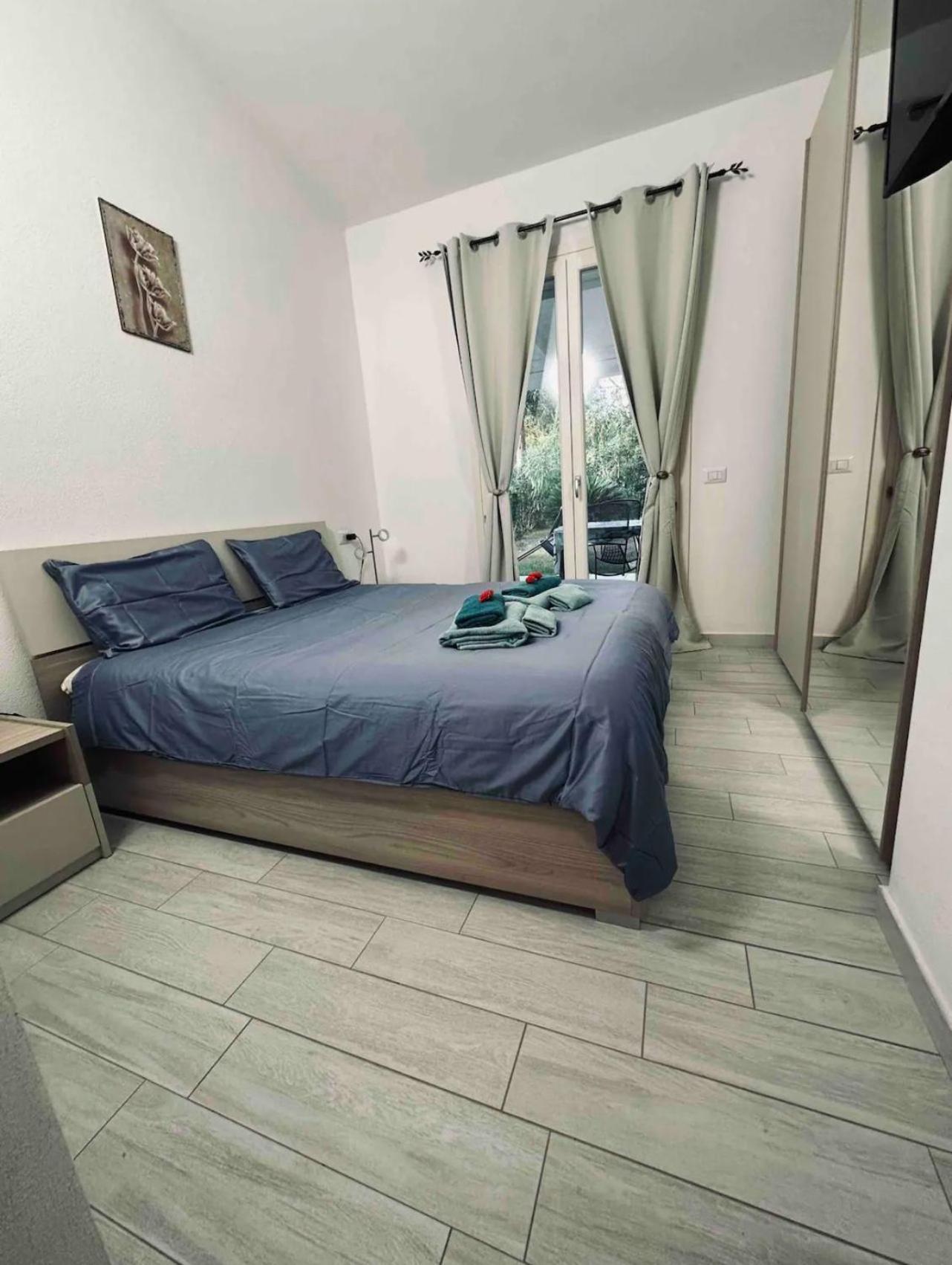 Magnifique Neuve En Bord De Villa *